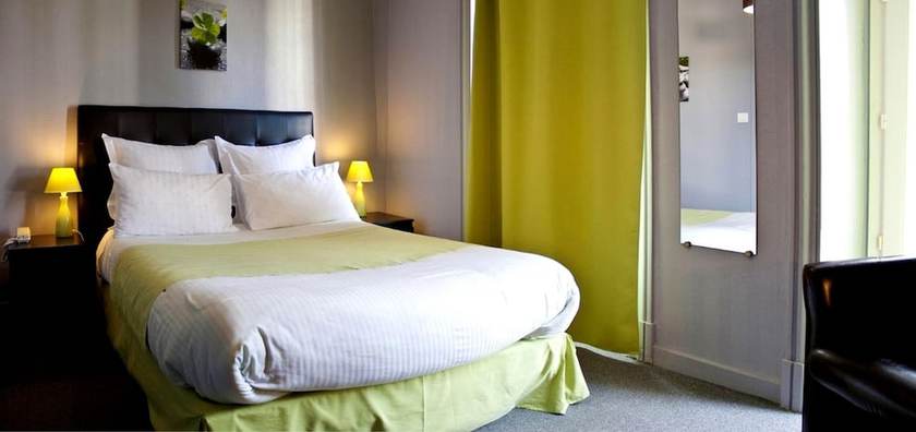 Imagen de la habitación del H&ocirc;tel de la Poste, Pontgibaud. Foto 11