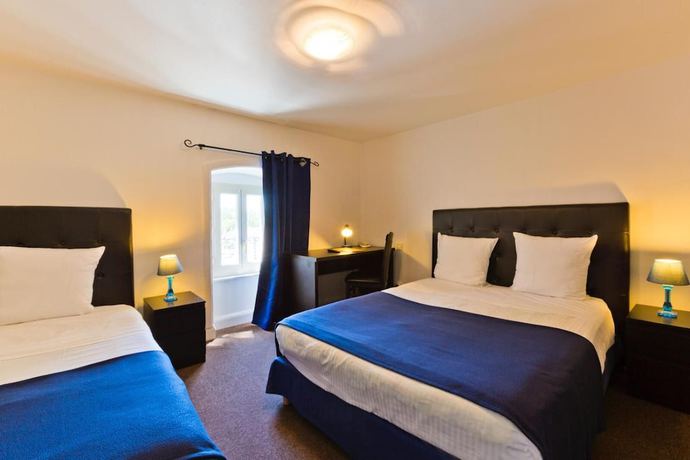 Imagen de la habitación del H&ocirc;tel de la Poste, Pontgibaud. Foto 15