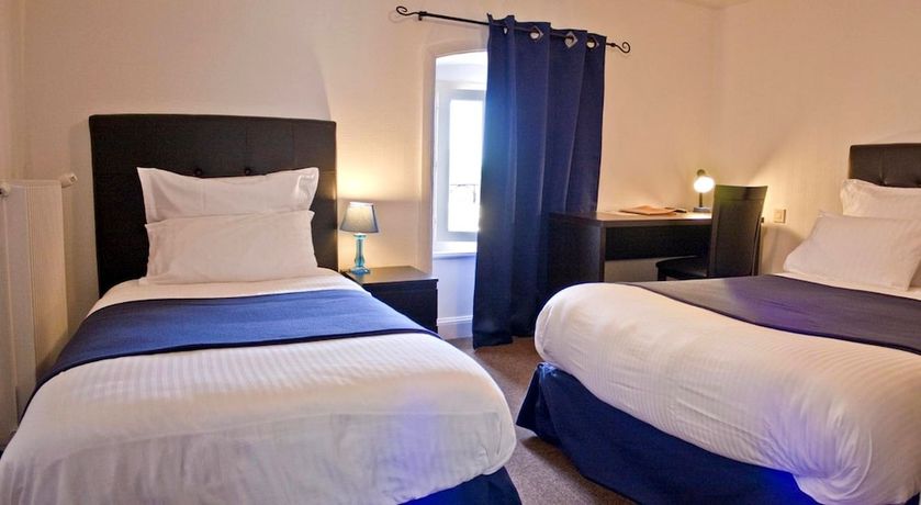 Imagen de la habitación del H&ocirc;tel de la Poste, Pontgibaud. Foto 18