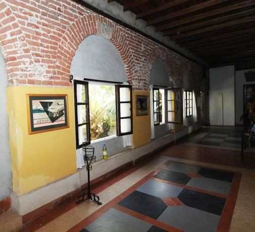 Imagen de los interiores del H&ocirc;tel de la Poste, Saint-Claude. Foto 17