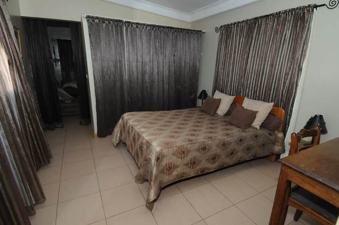 Imagen de la habitación del H&ocirc;tel de la Poste, Saint-Claude. Foto 7