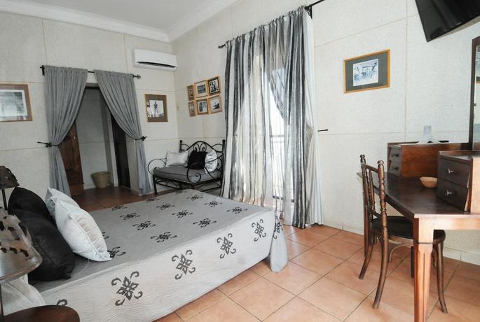 Imagen de la habitación del H&ocirc;tel de la Poste, Saint-Claude. Foto 9
