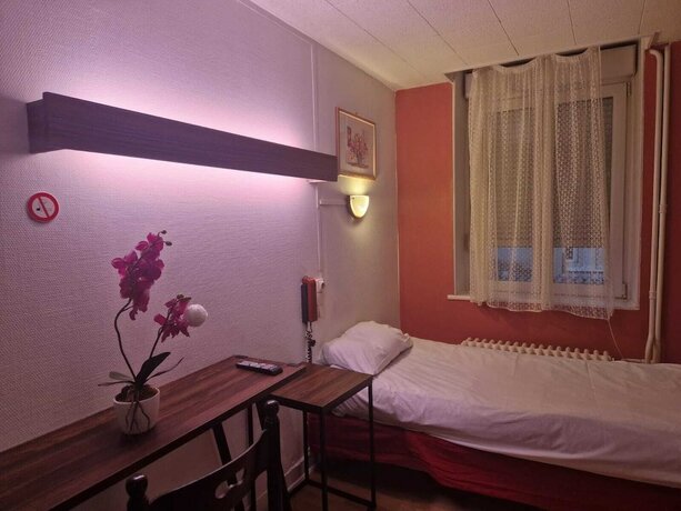Imagen de la habitación del H&ocirc;tel de l\'acad&eacute;mie. Foto 6