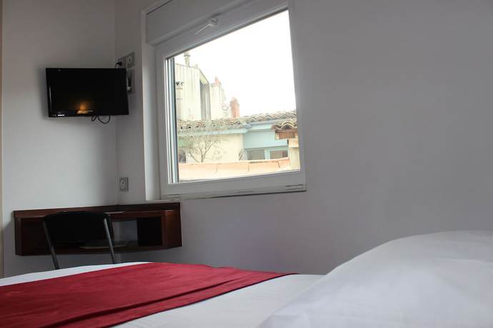 Imagen de la habitación del H&ocirc;tel des Arts, Aix en Provence. Foto 9