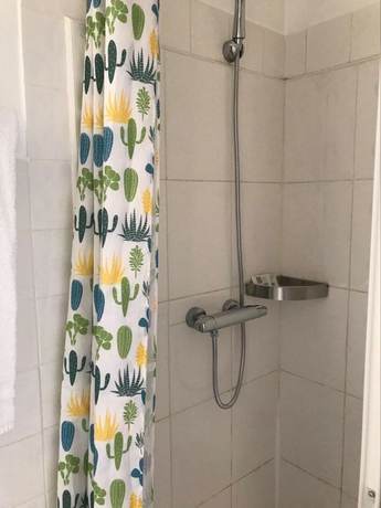 Imagen de la habitación del H&ocirc;tel des Arts, Aix en Provence. Foto 14