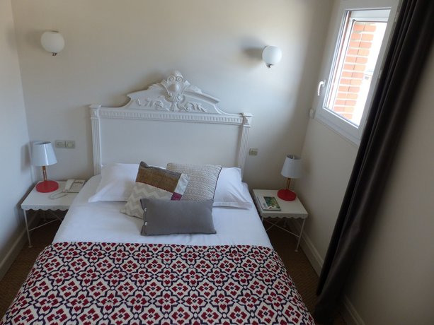 Imagen de la habitación del Hôtel des Bains, Saint-Valery-en-Caux. Foto 11