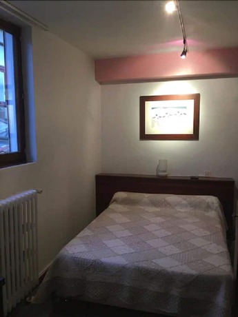 Imagen general del H&ocirc;tel des Etuves. Foto 1