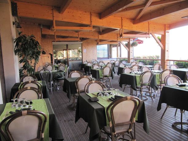 Imagen del bar/restaurante del Hôtel des Rochers. Foto 3