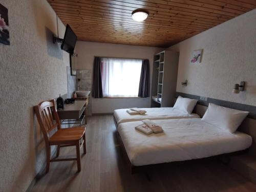 Imagen general del H&ocirc;tel du Cr&ecirc;t de l\'Anneau. Foto 9