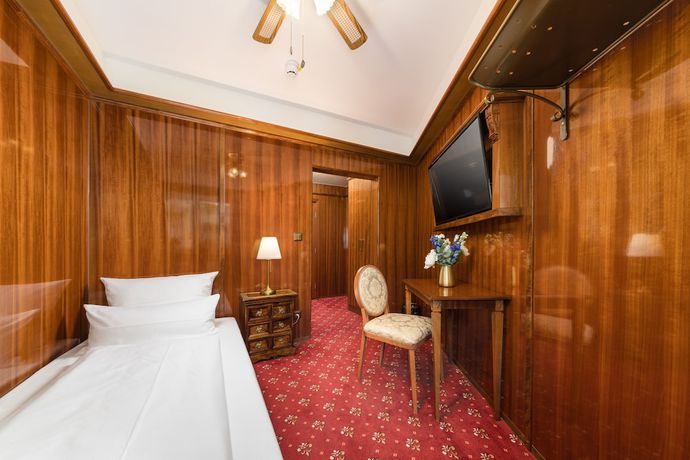 Imagen de la habitación del H&ocirc;tel du Train. Foto 4