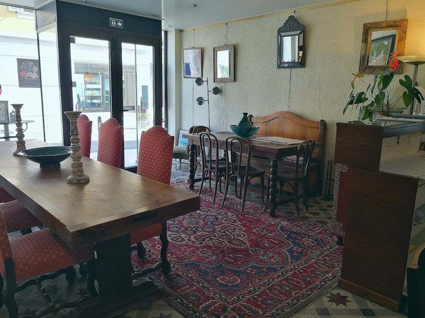 Imagen de los interiores del H&ocirc;tel l\'Oursin. Foto 20