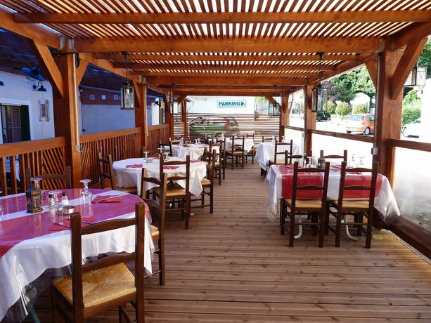 Imagen del bar/restaurante del H&ocirc;tel le Clos St Jacques. Foto 4