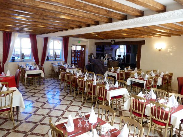 Imagen del bar/restaurante del H&ocirc;tel le Clos St Jacques. Foto 8