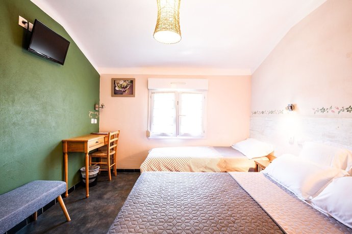 Imagen de la habitación del H&ocirc;tel le Nid. Foto 19