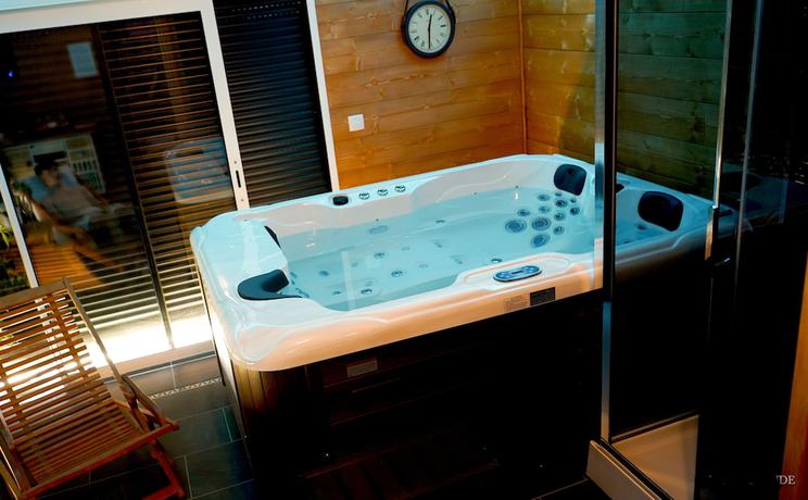 Imagen de la piscina del H&ocirc;tel les Sapins. Foto 19