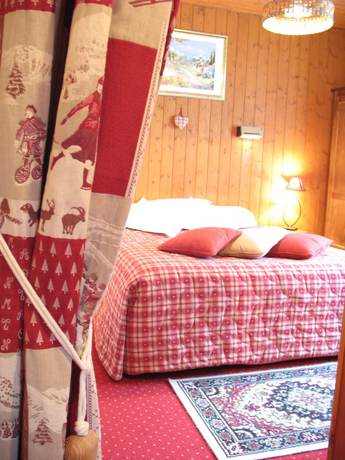 Imagen de la habitación del Hôtel les Triolets. Foto 7