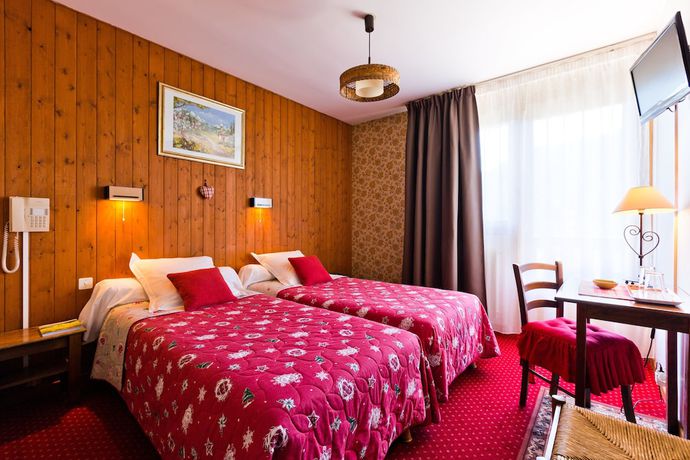 Imagen de la habitación del Hôtel les Triolets. Foto 10