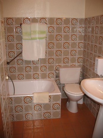 Imagen de la habitación del Hôtel les Triolets. Foto 11