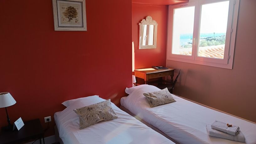 Imagen de la habitación del H&ocirc;tel les calanques, ROQUEBRUNE SUR ARGENS. Foto 17