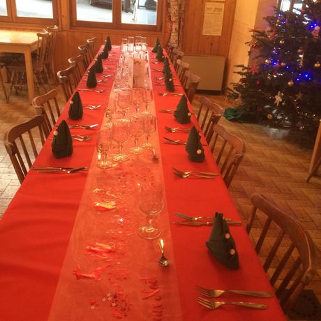 Imagen del bar/restaurante del H&ocirc;tel les skieurs. Foto 10