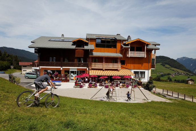 Imagen general del Hôtel les skieurs. Foto 1