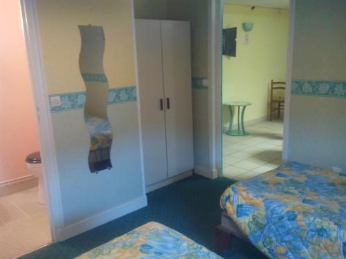 Imagen de la habitación del H&ocirc;tel proche Cherbourg H&ocirc;tel l\'Eden &agrave; Brix. Foto 6