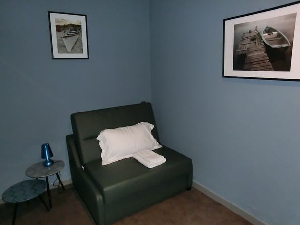 Imagen de la habitación del H&ocirc;tel sur le Quai. Foto 4