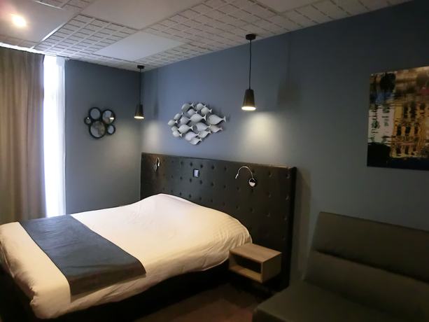 Imagen de la habitación del H&ocirc;tel sur le Quai. Foto 13