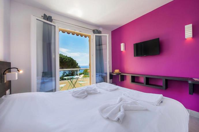 Imagen de la habitación del H&ocirc;tel-Club du Domaine d\'Aiguebelle, USSIM Vacances. Foto 2
