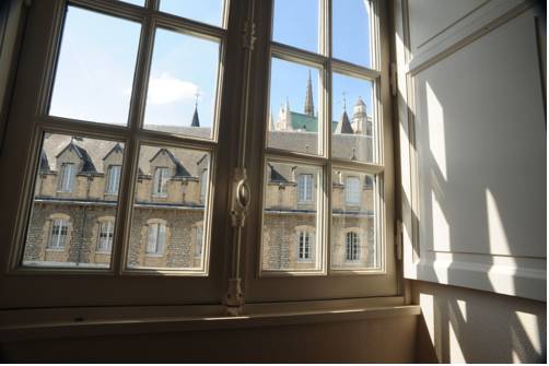 Imagen de la habitación del H&ocirc;tellerie Saint Yves. Foto 5