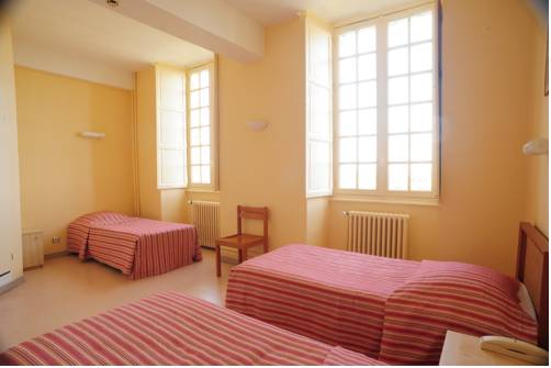 Imagen de la habitación del H&ocirc;tellerie Saint Yves. Foto 9
