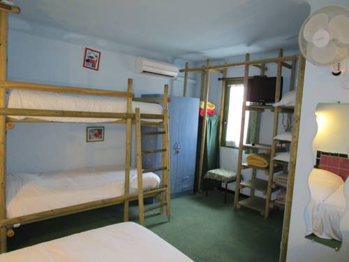 Imagen de la habitación del H&ocirc;tel-restaurant chez Carri&egrave;re. Foto 4