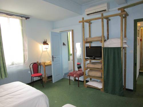 Imagen de la habitación del H&ocirc;tel-restaurant chez Carri&egrave;re. Foto 11