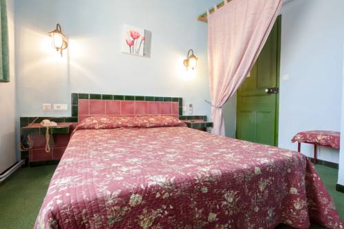 Imagen de la habitación del H&ocirc;tel-restaurant chez Carri&egrave;re. Foto 14
