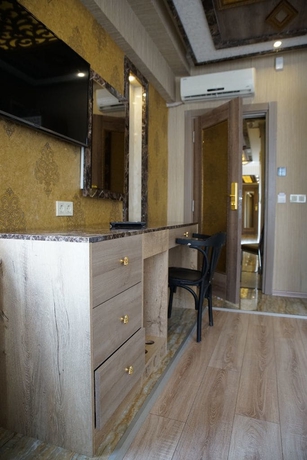 Imagen de la habitación del Holiday Business Otel. Foto 7