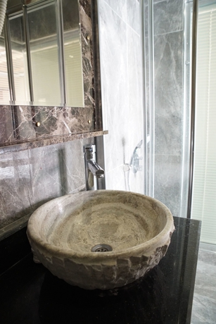 Imagen de la habitación del Holiday Business Otel. Foto 10
