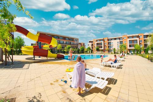 Imagen general del Holiday Garden Resort, Nessebar. Foto 6
