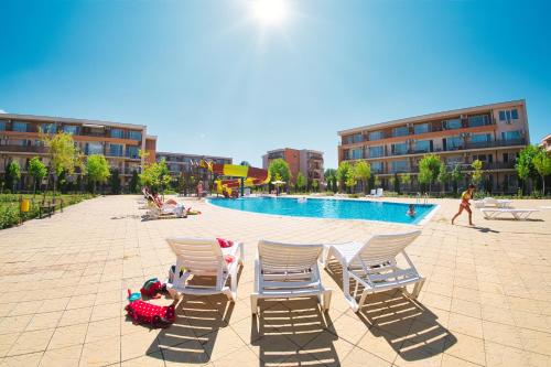 Imagen general del Holiday Garden Resort, Nessebar. Foto 11