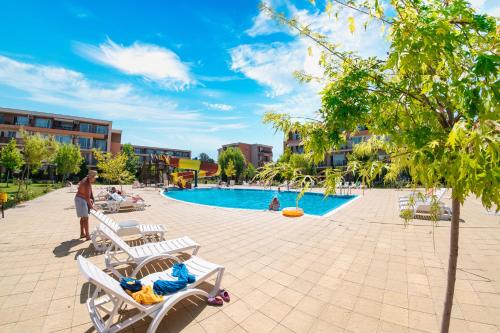 Imagen general del Holiday Garden Resort, Nessebar. Foto 14