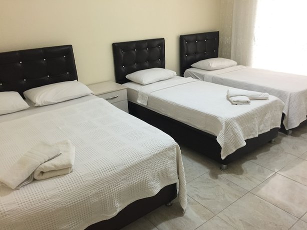 Imagen de la habitación del Holiday Hotel. Foto 8