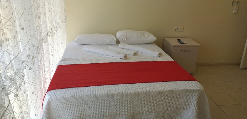 Imagen de la habitación del Holiday Hotel. Foto 9