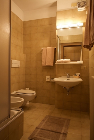 Imagen de la habitación del Holiday House Erika. Foto 12