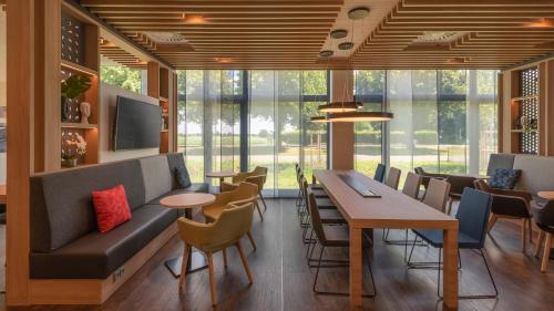 Imagen general del Holiday Inn Express Brussels - Airport, an IHG Hotel. Foto 7