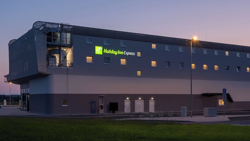 Imagen general del Holiday Inn Express Hamburg South A7 AS42. Foto 1