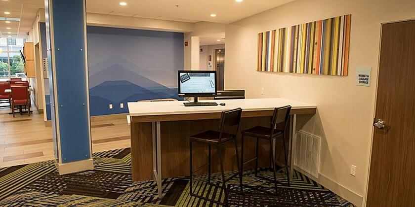 Imagen general del Holiday Inn Express & Suites - Dayton North, an IHG Hotel. Foto 23