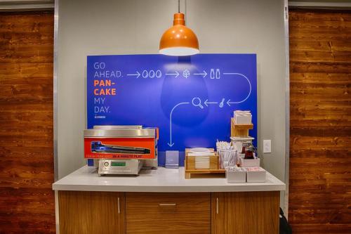 Imagen general del Holiday Inn Express and Suites - Toronto Airport South, an IHG Hotel. Foto 10