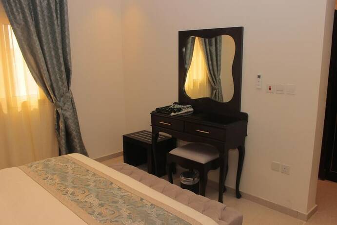 Imagen de la habitación del Holiday Plus Alnozha. Foto 3