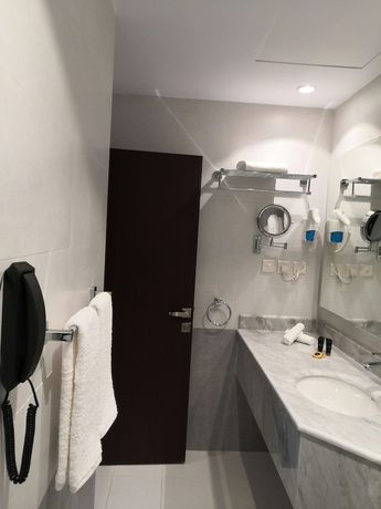 Imagen de la habitación del Holiday Villa Hail Hotel. Foto 7