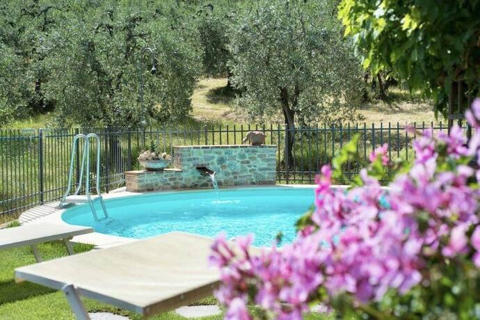 Imagen general del Holiday-Home with pool in San Gimignano. Foto 10
