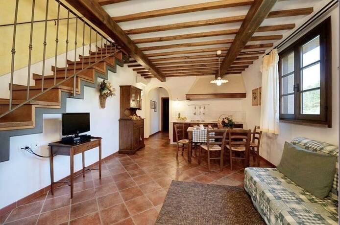 Imagen general del Holiday-Home with pool in San Gimignano. Foto 12